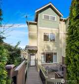 3437 14th  in Seattle