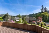 9520 Odin  in Bothell