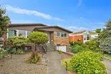 2422 Lynn  in Seattle