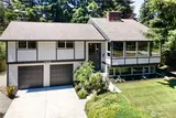 7235 87th  in Mercer Island