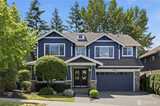 6929 Pinehurst  in Snoqualmie