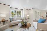 8653 Avondale  in Redmond