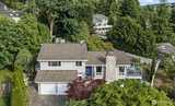 5712 141st  in Bellevue