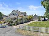 1303 Main  in Puyallup