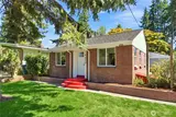 14022 Roslyn  in Seattle