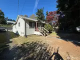 10019 Interlake  in Seattle