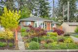341 Del Monte  in Fircrest