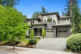 10034 Slater  in Kirkland