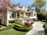 8144 Mercer Way  in Mercer Island
