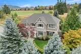 6767 Cascade  in Snoqualmie