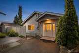 10717 Phinney  in Seattle