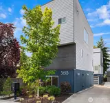 3613 Wallingford  in Seattle
