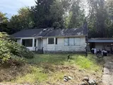 806 15th  in Puyallup