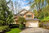 10608 106th  in Kirkland