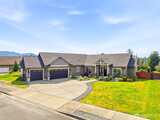 162 Mountain Crest  in Eatonville
