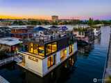 2816 Boyer  in Seattle