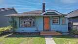 6307 Marguerite  in Seattle