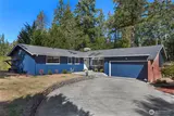 3332 178th  in Lake Forest Park