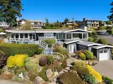 500 Waverly  in Kirkland