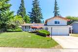 32206 27th  in Federal Way
