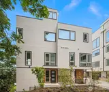 532 Barrett  in Seattle