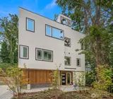 534 Barrett  in Seattle