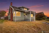 5215 Oakes  in Tacoma