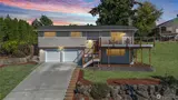 1006 Grant  in Renton