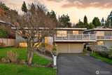 2838 67th  in Mercer Island