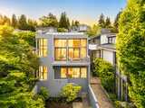 1419 McGilvra  in Seattle