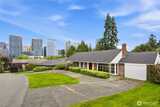 9837 Belfair  in Bellevue