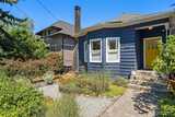 2418 Queen Anne  in Seattle
