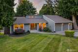 3519 27th  in Puyallup