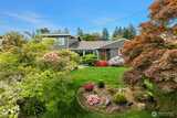 1333 98th  in Clyde Hill