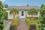 6439 clement  in Tacoma