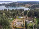 17227 4th  in Lakebay