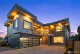 3919 Meadow  in Renton