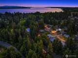 604 302nd  in Federal Way