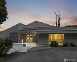 16306 Valhalla  in Bothell