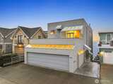 3089 Alki  in Seattle
