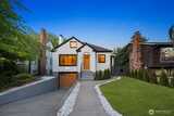 8216 Interlake  in Seattle