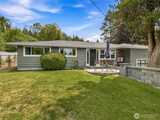21638 94th  in Kent