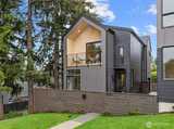 4235 Bradford  in Seattle