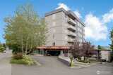 15020 Bothell  in Lake Forest Park
