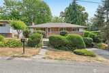 3009 Findlay  in Seattle
