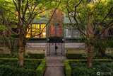 115 Comstock  in Seattle
