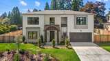 10789 10th  in Bellevue