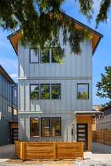 512 92nd  in Seattle