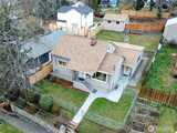 5122 Brighton  in Seattle